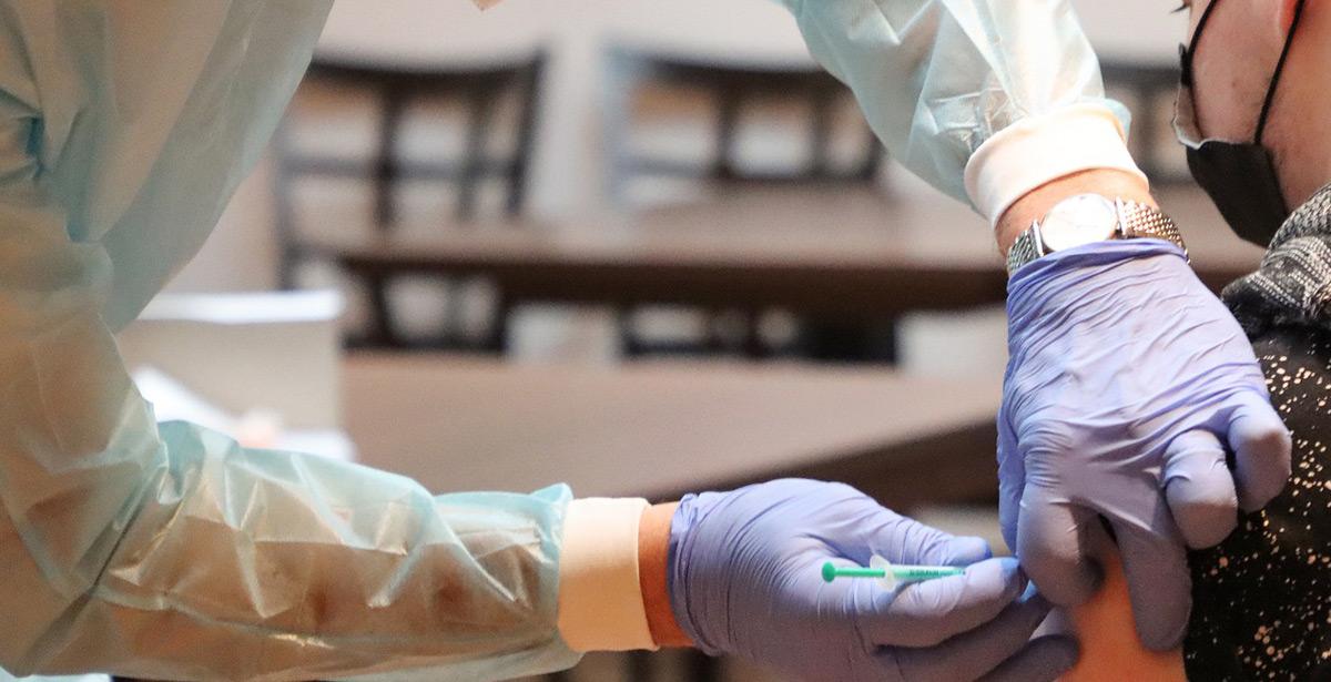 Vaccinazione anti covid - Foto di DoroT Schenk da Pixabay
