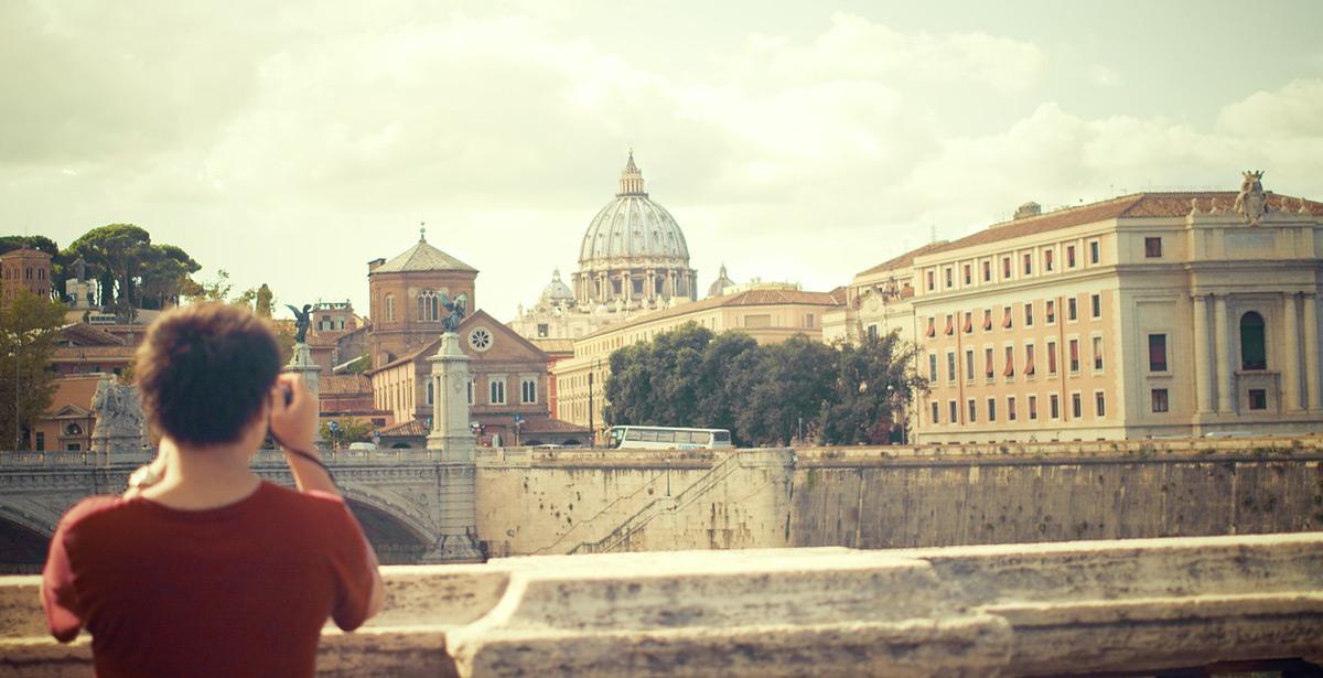 Turista San Pietro - Foto di Picography da Pixabay