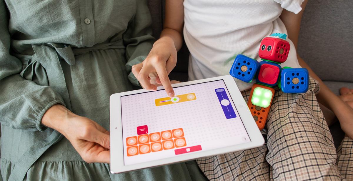 Apprendimento di programmazione visuale - Photo by Robo Wunderkind on Unsplash