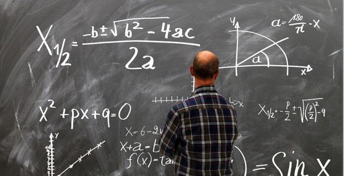 Scuola - Foto di Gerd Altmann da Pixabay