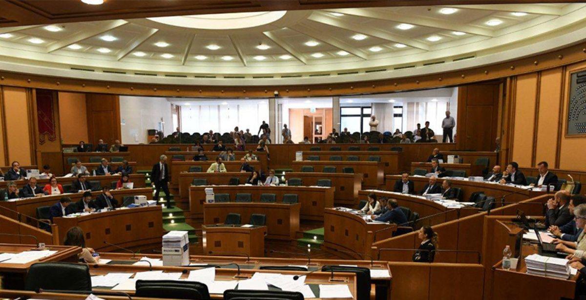 Sala Consiglio Regionale dal sito https://www.consiglio.regione.lazio.it/