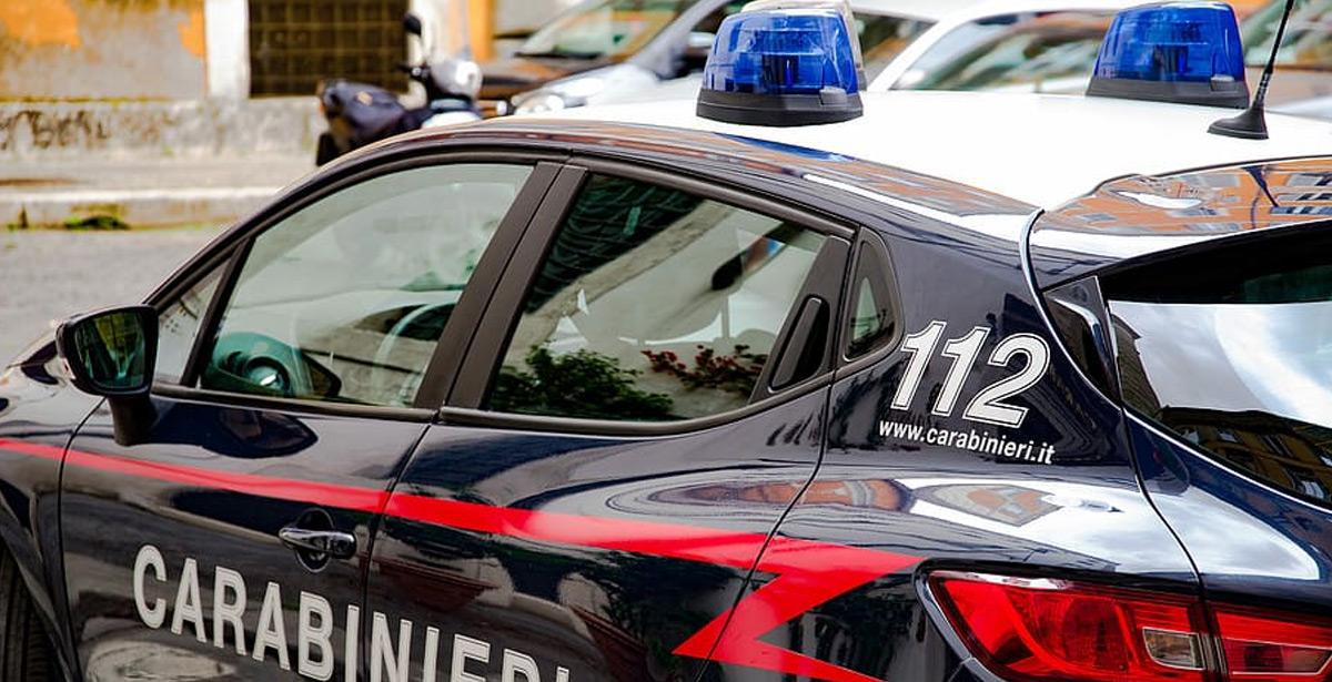 Macchina dei Carabinieri