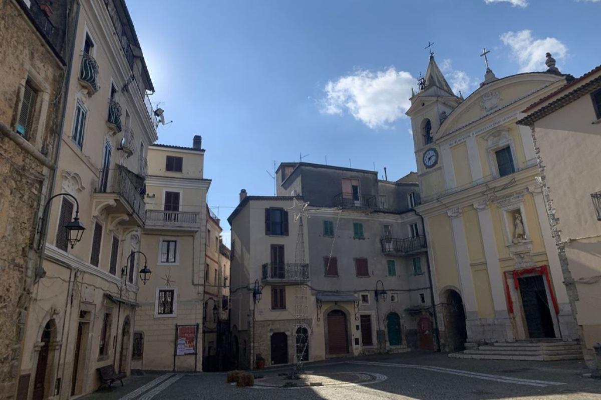 Comune di Vallecorsa - dal sito ufficiale del Comune di Vallecorsa https://www.comune.vallecorsa.fr.it/vivere-il-comune/luoghi/sede-comunale/