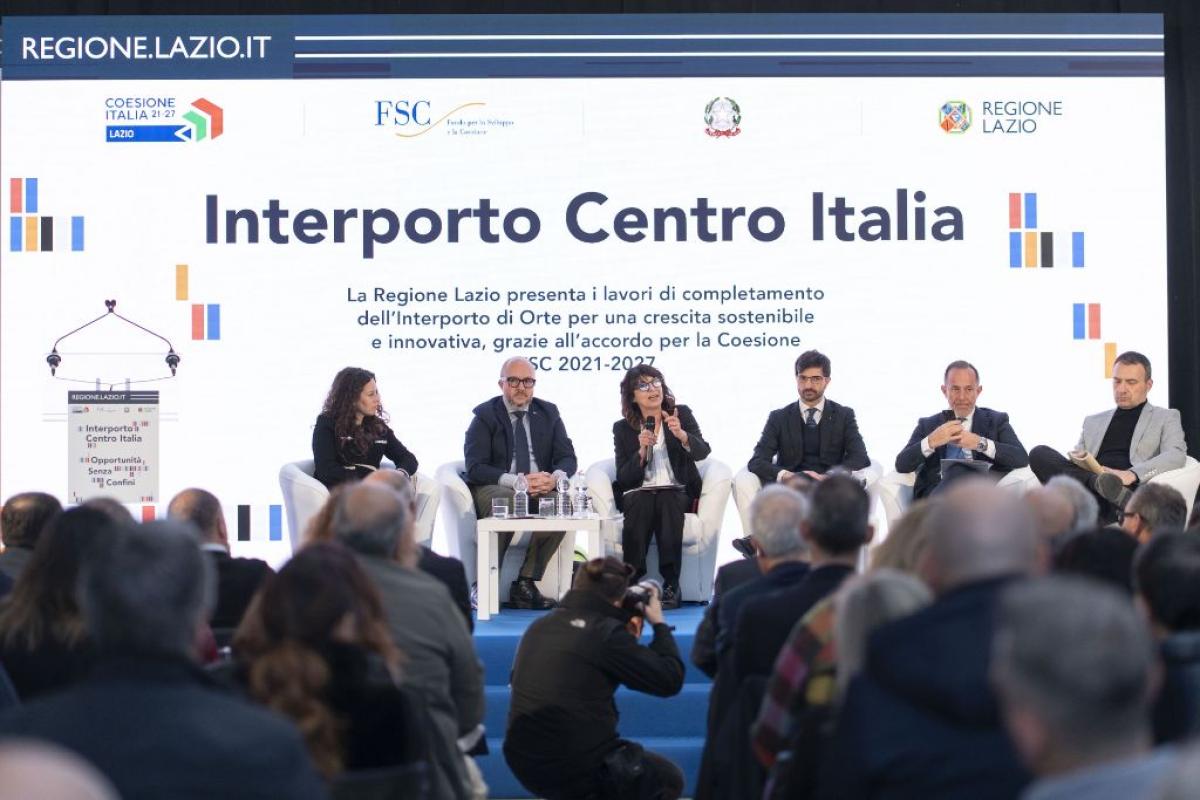 Interporto - Fotocopertina