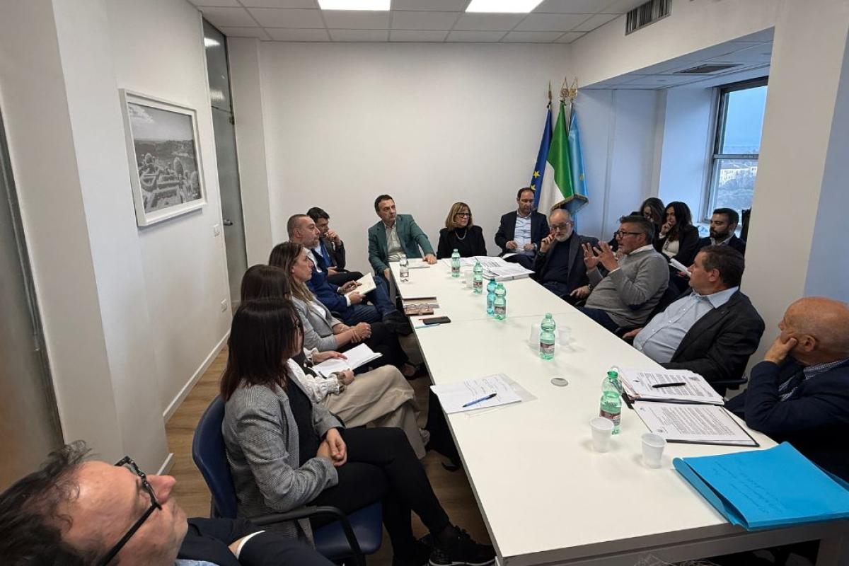 Tavolo aree sciabili